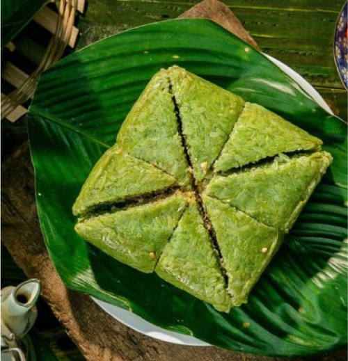banh chung sticky rice cake tet survival guide where in vietnam
