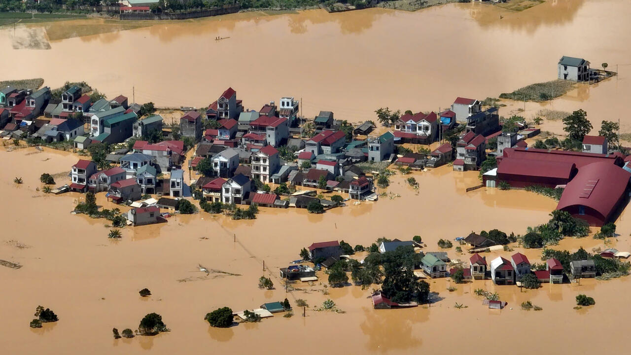 vietnam flood victims