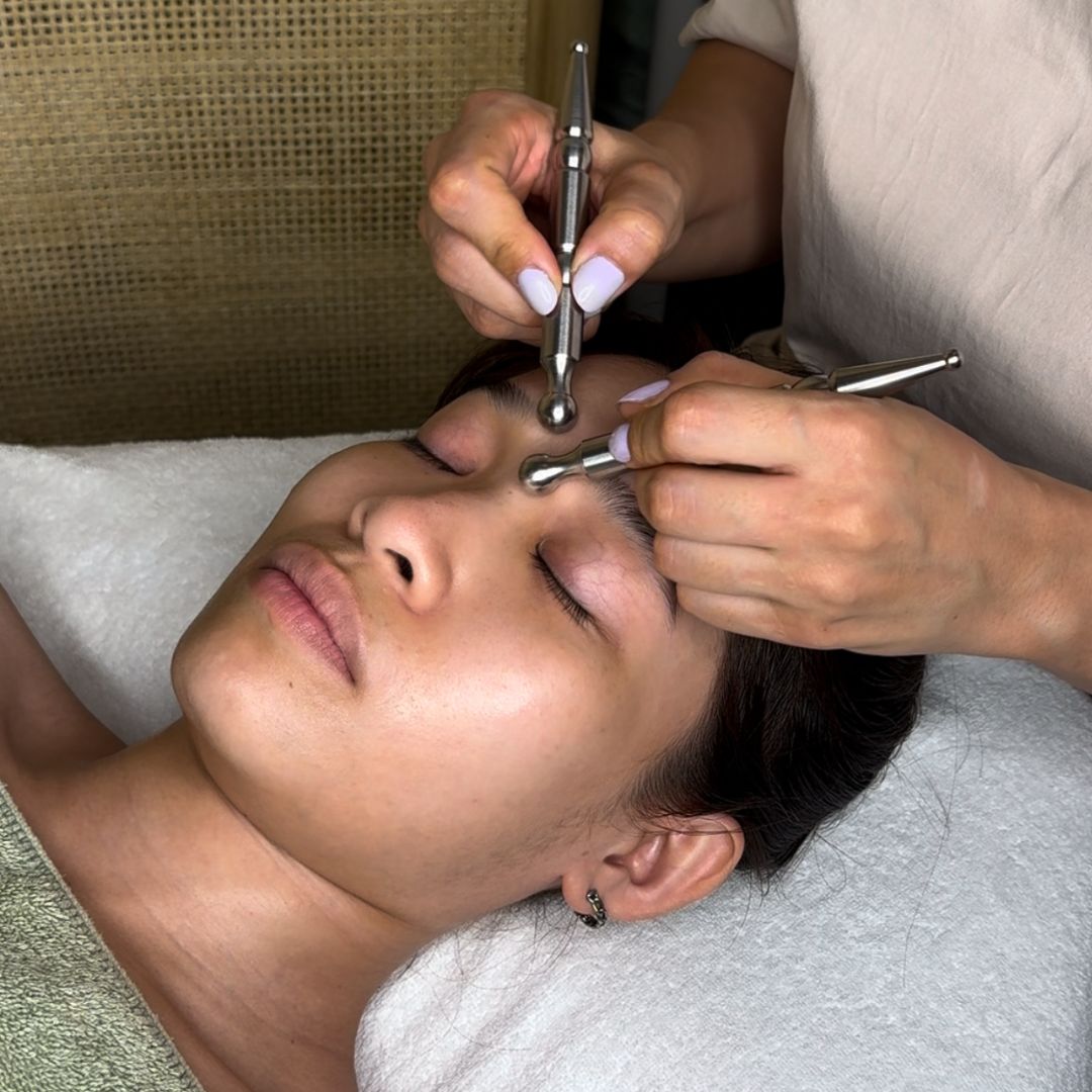 rebloom-metal_pen_-facial-massage