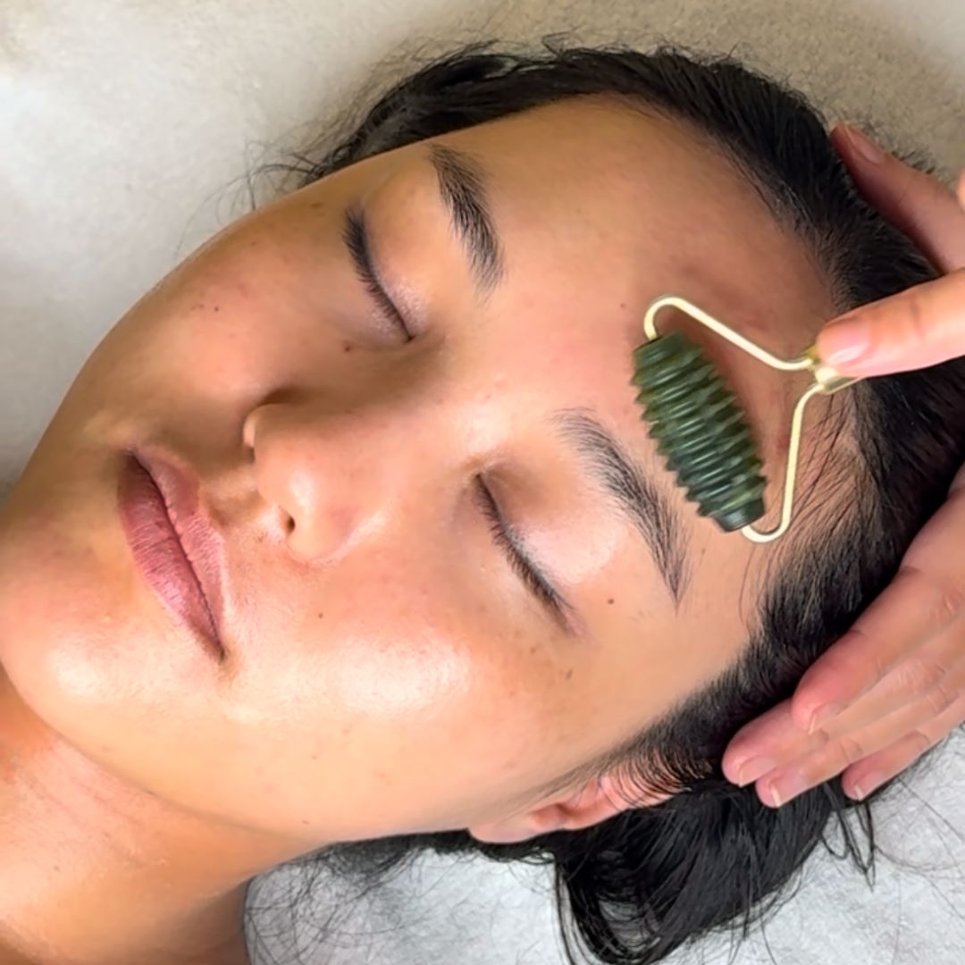 rebloom-jade-roller-facial-massage