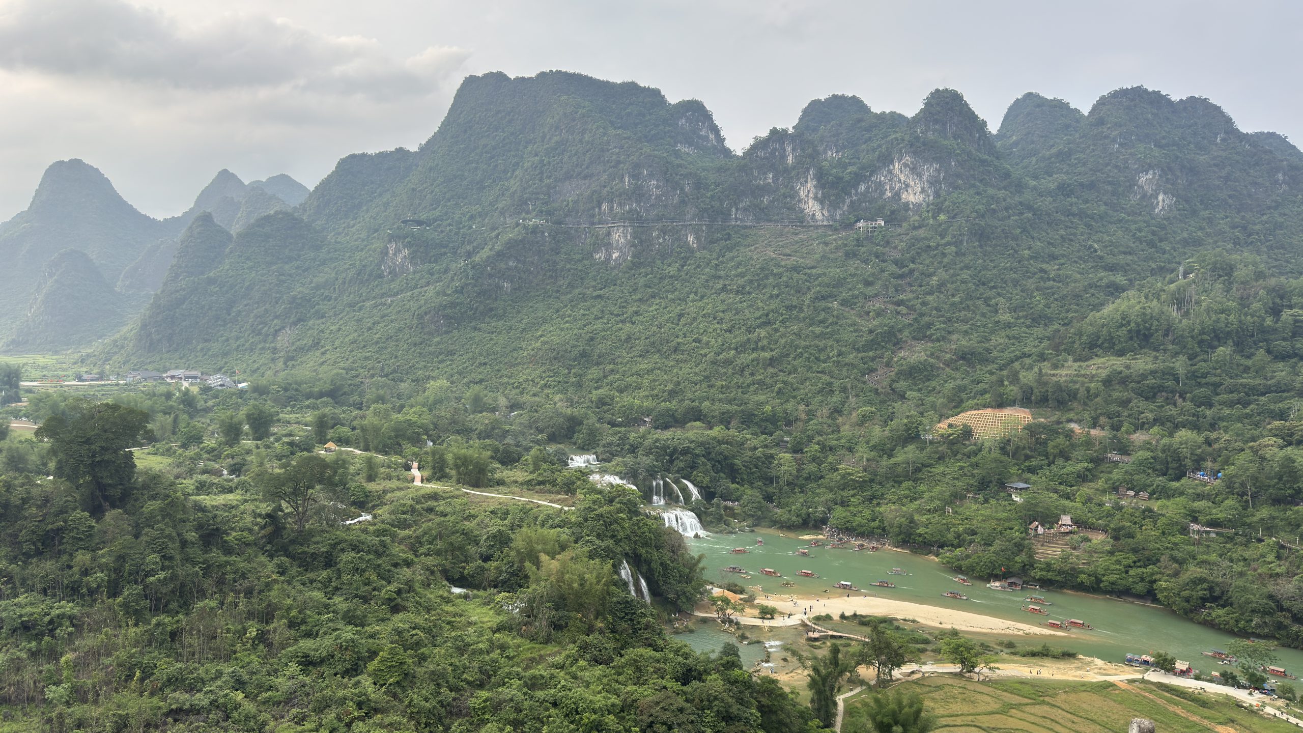 ha giang loop vs cao bang loop